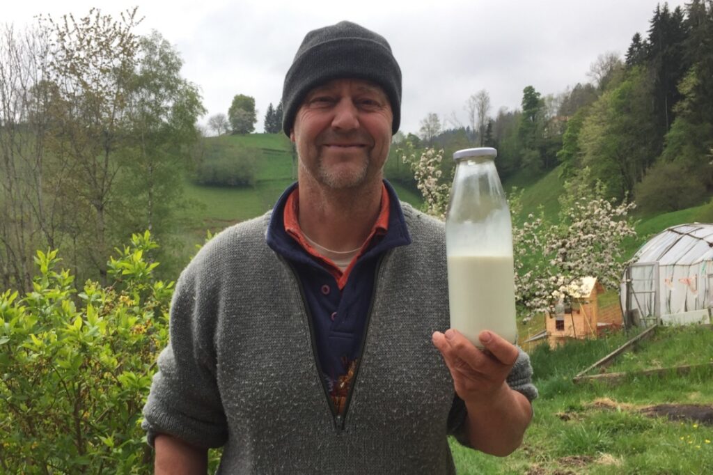 Unsere allererste Schafmilch am Bärenbach!