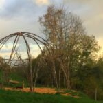 Zwei Regenbögen über unserer Weiden-Kathedrale.